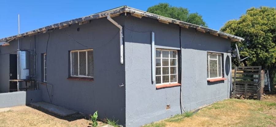 To Let 3 Bedroom Property for Rent in Vaalbank Free State